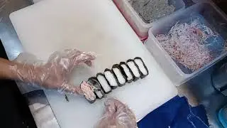 How to make Gunkan sushi.