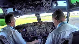 HD - Vintage Boeing 737-400 Cockpit Landing at 60FPS