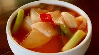 Vegetable and Fruit Water Kimchi (Nabak-kimchi: 나박김치)