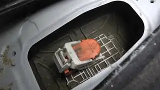 Nissan Leaf Carefully Disconnecting the High Voltage Battery Leads (JK)