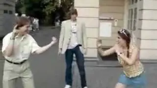 Девушка каратистка