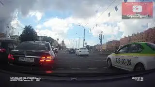 Оно даже поворотники не включает