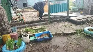 Привезли профнастил...