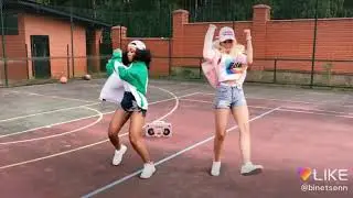 Танцы из лайк-- видео из лайк танец под песню гучи-- танец Бинет Сенн и Евы Миллер