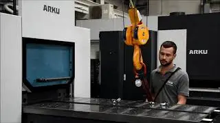 ARKU FlatMaster® 55 - Автоматическое устройство извлечения вальцов и опорных роликов