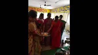 మహిళామణులారా మా చక్రపాణికి
