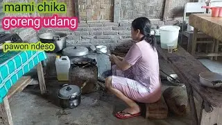 Mami chika pakai daster masak di pawon ndeso