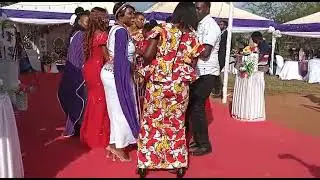 Osinyati live performance by zack Antonn x sanino bless .