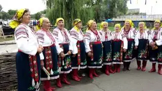 Singing Babushky at the Sorochyntsi Fair, Myrhorod, Poltavs'ka, Ukraine
