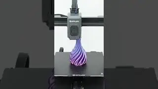 Gradient Color Vase  