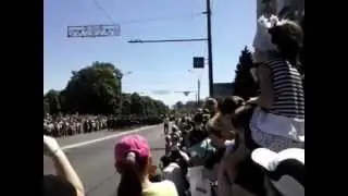Днепропетровск.  Dnepropetrovsk. Парад Победы 9 мая 2013 года. В Украине мир. Victory Day parade.