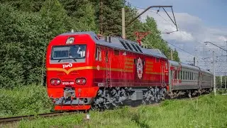 ТЧЭ-8 приветствует! Электровоз ЭП2К-388 со скорым поездом 117Я Лабытнанги - Санкт-Петербург летит!