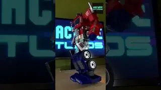 Robosen Optimus Prime - Testing the Flagship Edition RC Robot / #shorts