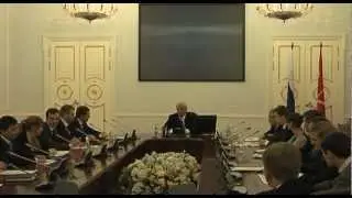 Губернатор познакомился с Молодежной коллегией