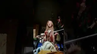 Блогер и бабка:нелёгкий разговор