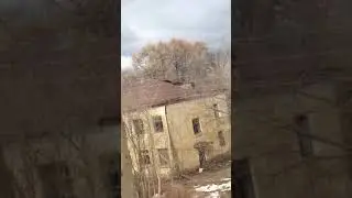 В Кинешме сильный ветер срывает кровлю с крыш