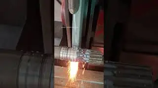GEAR SHAFT SEAL GRIND #TRACTOR #JHODEER #FARMER #KISSAN #DOCTOR #PROTEST #JAGMALWALI #BABA
