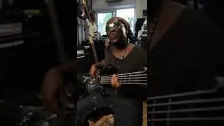 Mind-blowing bass groove! 🤯 Feat. Richard Bona 🔥 #PlayerOfTheWeek