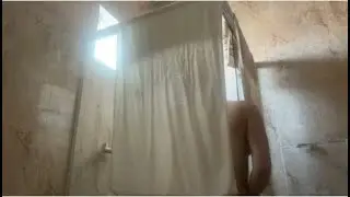 TOMEI UM BANHO GOSTOSO!