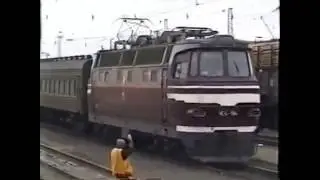 Из кабины электровоза ЧС4-217