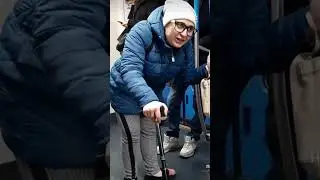 кто любит кататься в метро ?😅😅😅