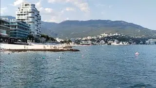 Russian top sea resort - Yalta and sanctional burgers