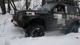 Патрол лезет