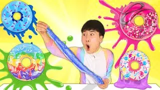 Shushu plays with a surprise donut slime toy Shushu Vlog