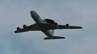 Truly amazing Boeing E-3F Sentry Landing at RAF Fairford (including flyby photos) - RIAT 2025