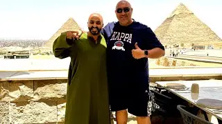 استرخاء عند الهرم Relaxing near the Pyramids