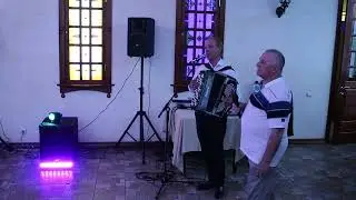 Василий и Анатолий. Ветка сирени