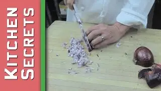 Kitchen Secrets: How to Dice an Onion