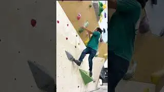Dynamic Foot Shuffle VS Step Through 