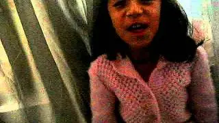 Solcito cantando y Bailando Na Na Na de MCR