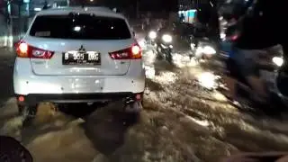 Banjir di perumahan Nasio