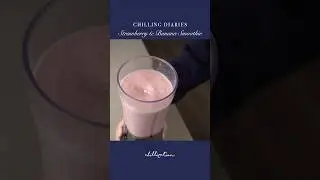 Strawberry and Banana Smoothie at Home