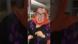У тебя есть такая бабуля?#буднипродавца