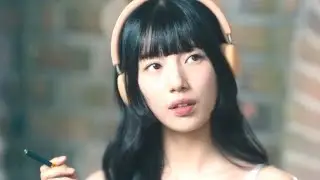 Bae Suzy smoking cigarette 🚬