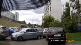 Женщина за рулем или парковка по-французски