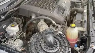 2012 TOYOTA HILUX INVICIBLE