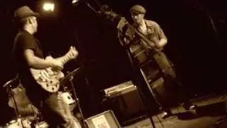 STRAY CAT STRUT (bass solo) by CHARLAZ