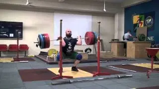 230kg x 3 Front Squat