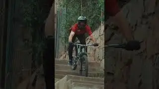 Pedro Ferreira sending some urban! #mountainbikinglife #mtb #mountainbike