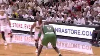Dwyane Wade confused Kevin Garnet with killer crossover!!