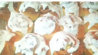 Синнобоны, булочки с корицей со сметанным кремом