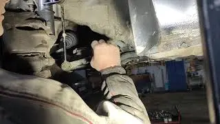 Как заменить рулевую тягу КИА Сид самому