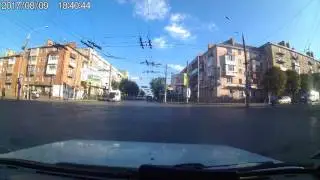 Идиоты за рулем. Черновцы.