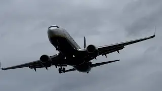 RYANAIR #landing#aviationlovers