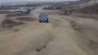 Ниссан Патфайндер диагональ в горку