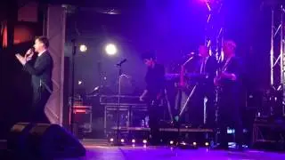 Rick Astley - Never Gonna Give You Up | Butlins 01-02-2015